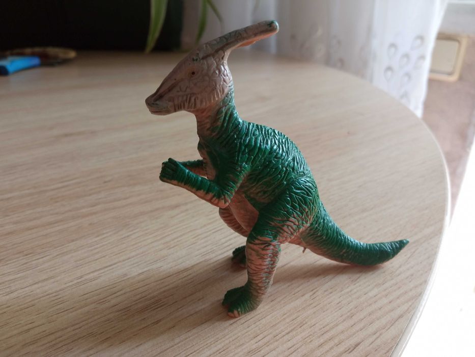 Фигурка динозавра.(1993г)