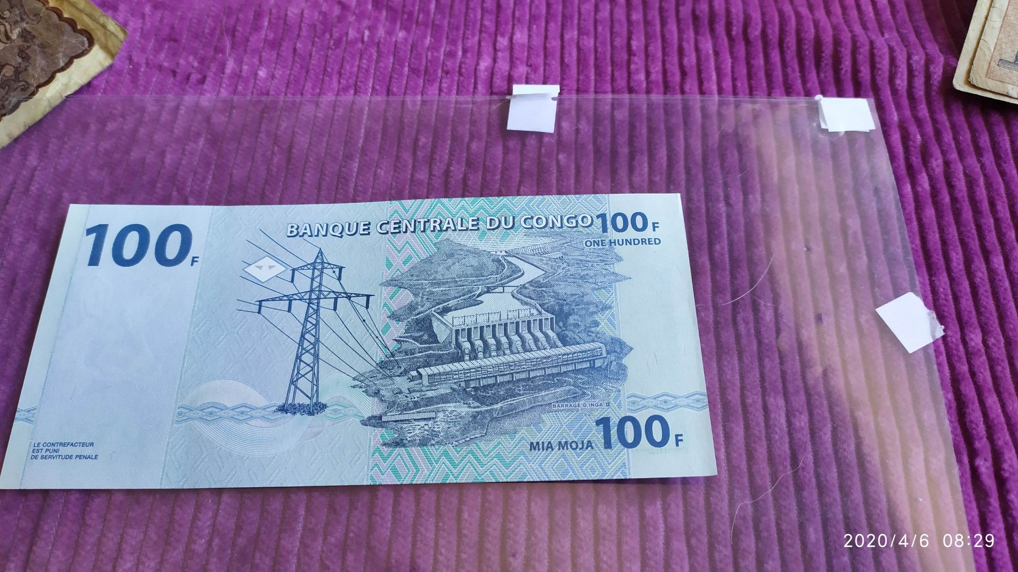 Śliczny banknot ze słoniem na szczęście Kongo 100 Franków