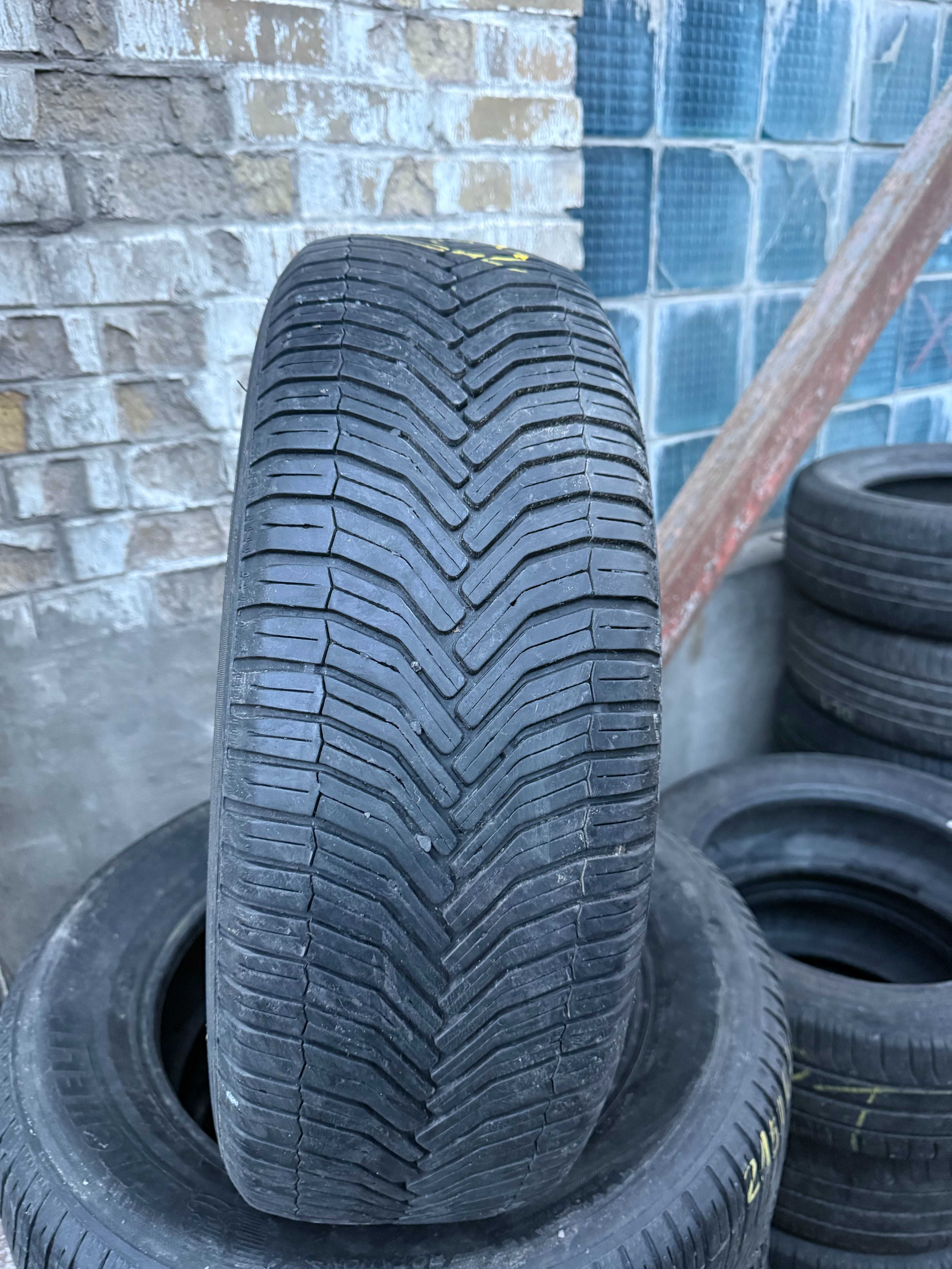 Комплект 215/65R17 Michelin Cross Climate шини пара 4шт