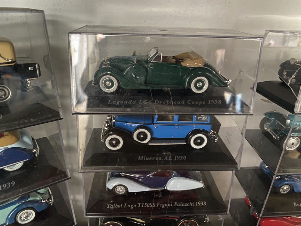 Vendo coleccao de carros classicos pequenos