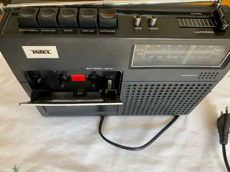 Retro  radiomagnetofon Intel RR2204 perełka