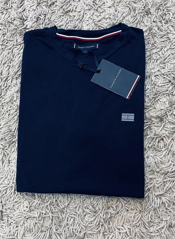 Новая женская футболка Tommy Hilfiger оригинал