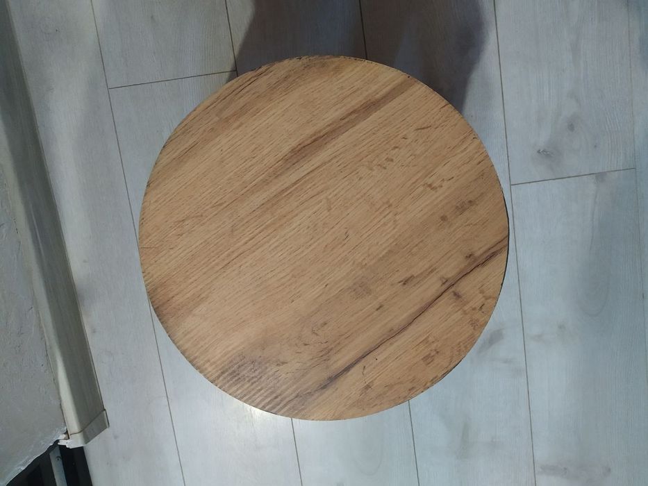 Гарні міцні дерев'яні кухонні стільці табурет стільчик стілець столик