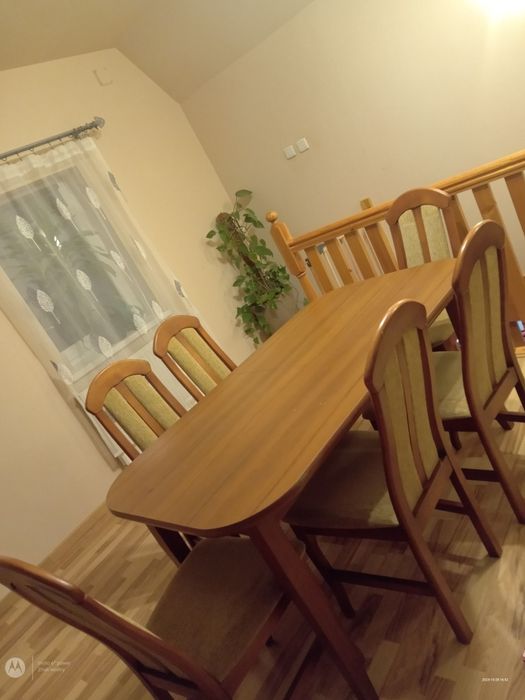 Stół rozkładany drewniany 6 osobowy + krzesła