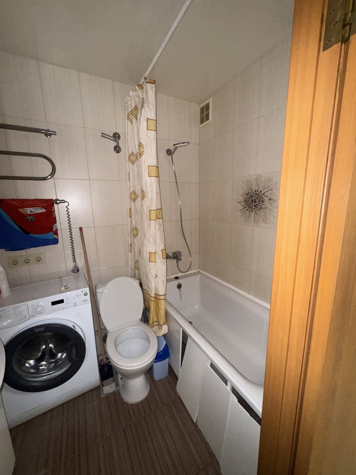 Сдам 2 кв Салт. Шоссе Класс, ТРК Украина 5500 гр.