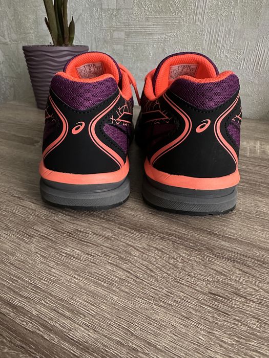 Кроссовки кросівки asics