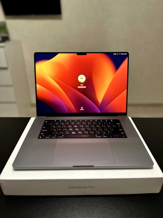 Apple MacBook Pro 16" Space Gray 2023 [MR4RN7TH4H]
