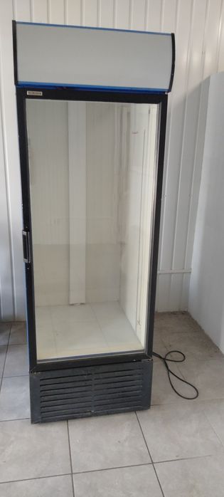 Продам холодний шкаф.