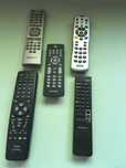 Comandos para TV a funcionar os 5 são 30 euros