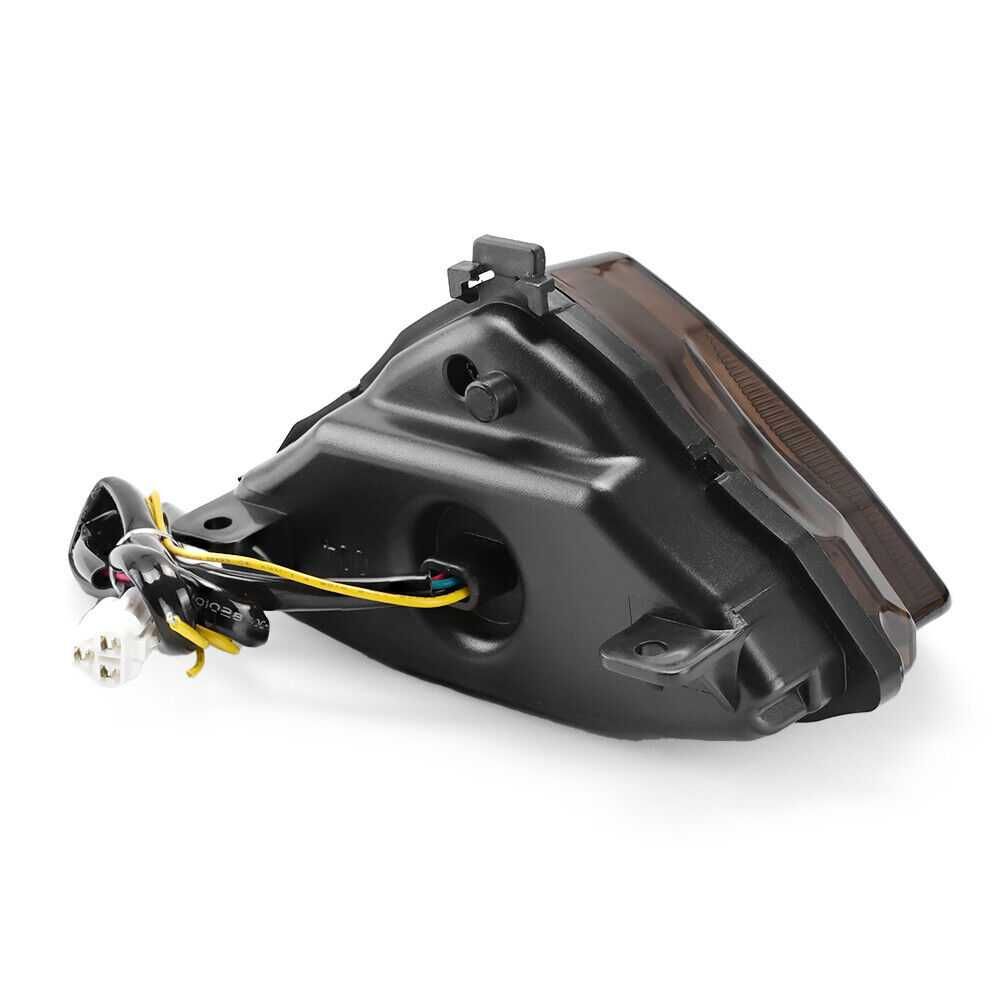Lampa tylna LED Yamaha YZF R1 04-06 RN12 z kierunkowskazmi