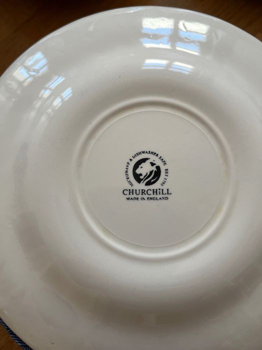 Angielska porcelana, niebieska, rożna