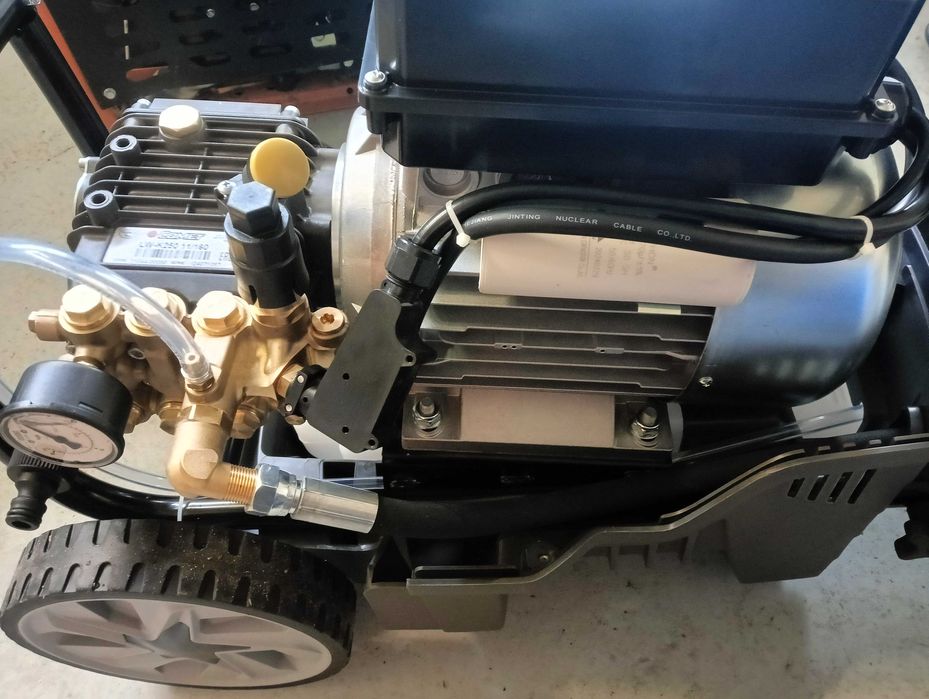 Sprzedam myjkę ciśnieniową COMET K 250 15/160 PROMOCJA!!!