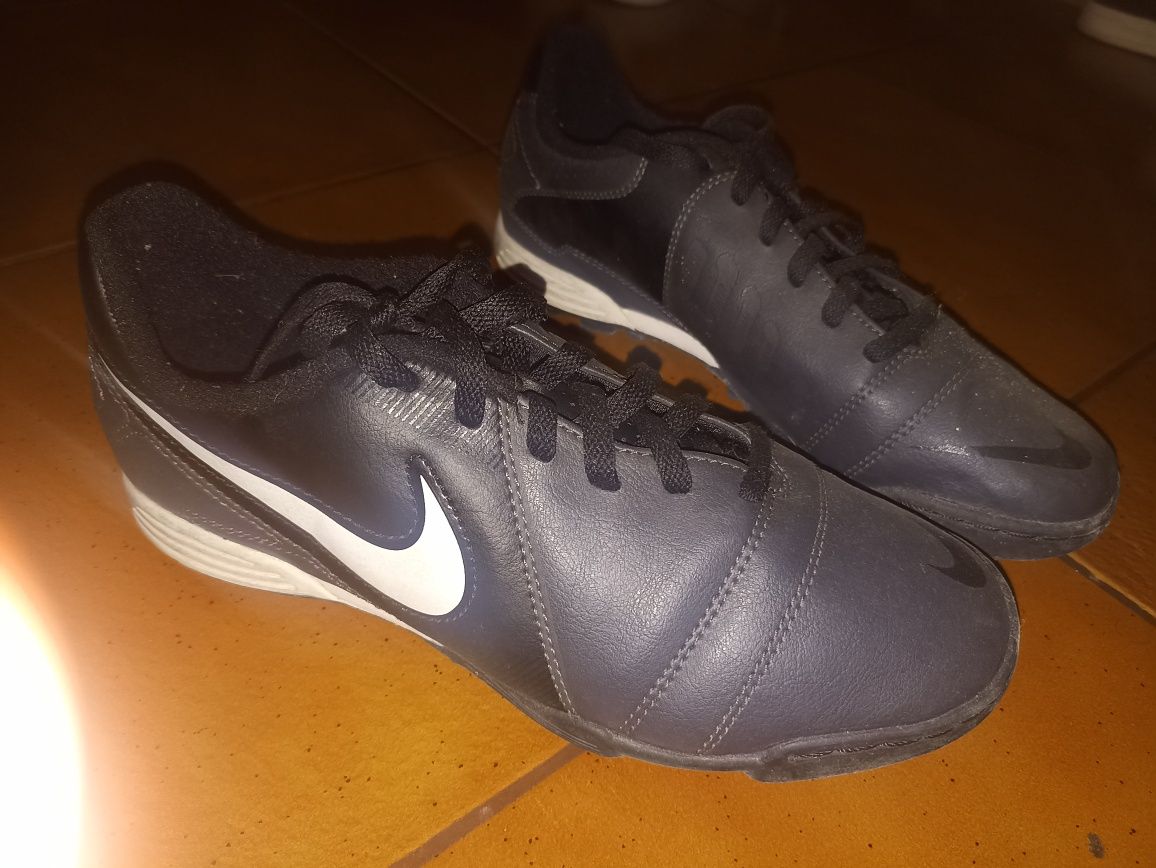 Chuteiras Nike n:38