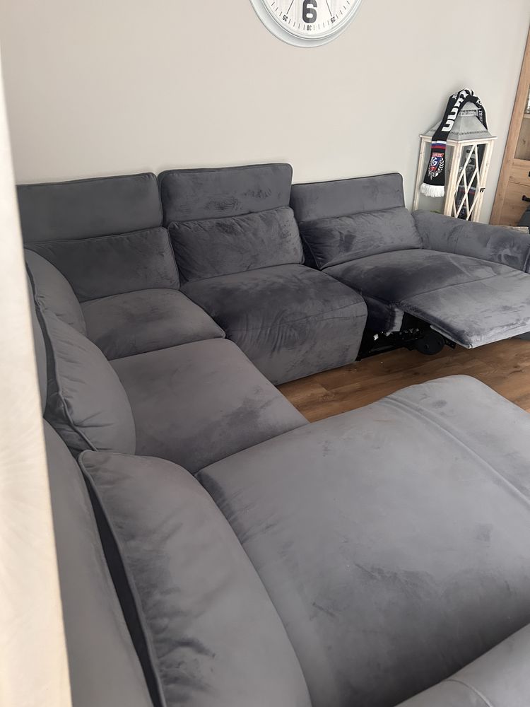 Narożnik Haga z Agata Meble z funkcją relaks