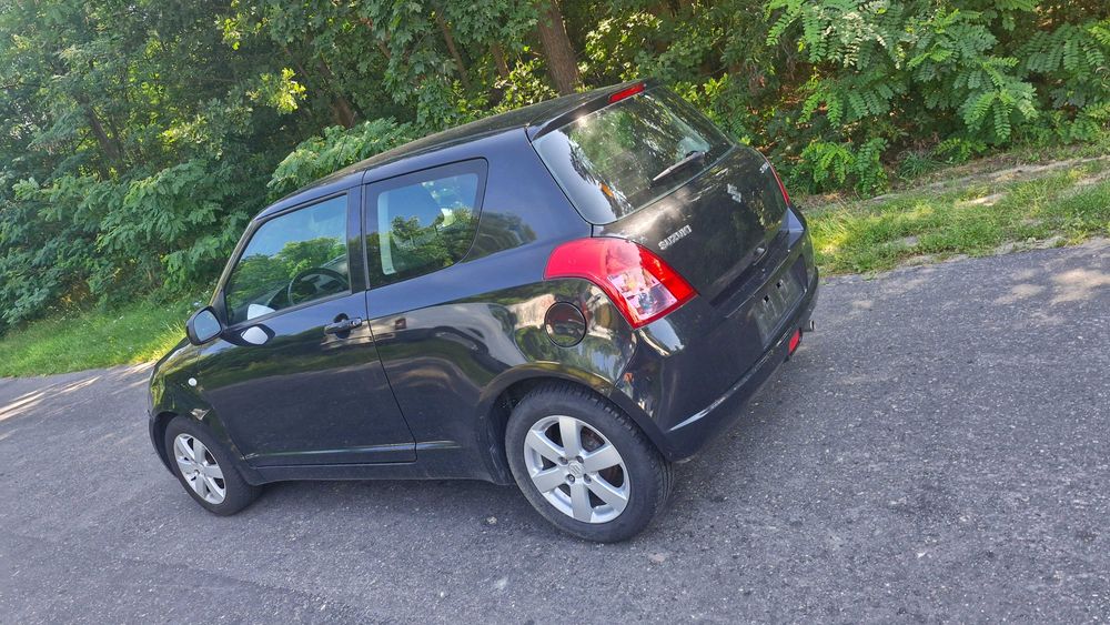 Swift bez rdzy 1.3 benzyna 160 tys km