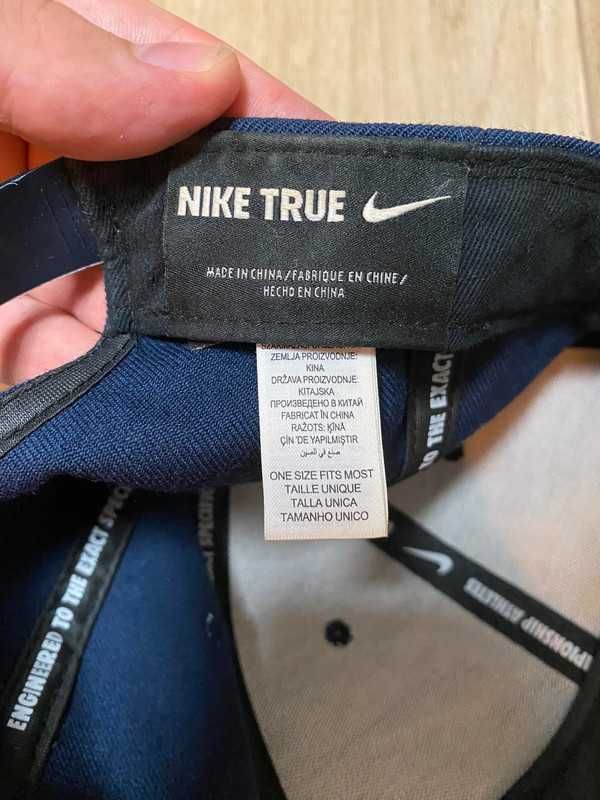 Męska granatowa czapka Nike