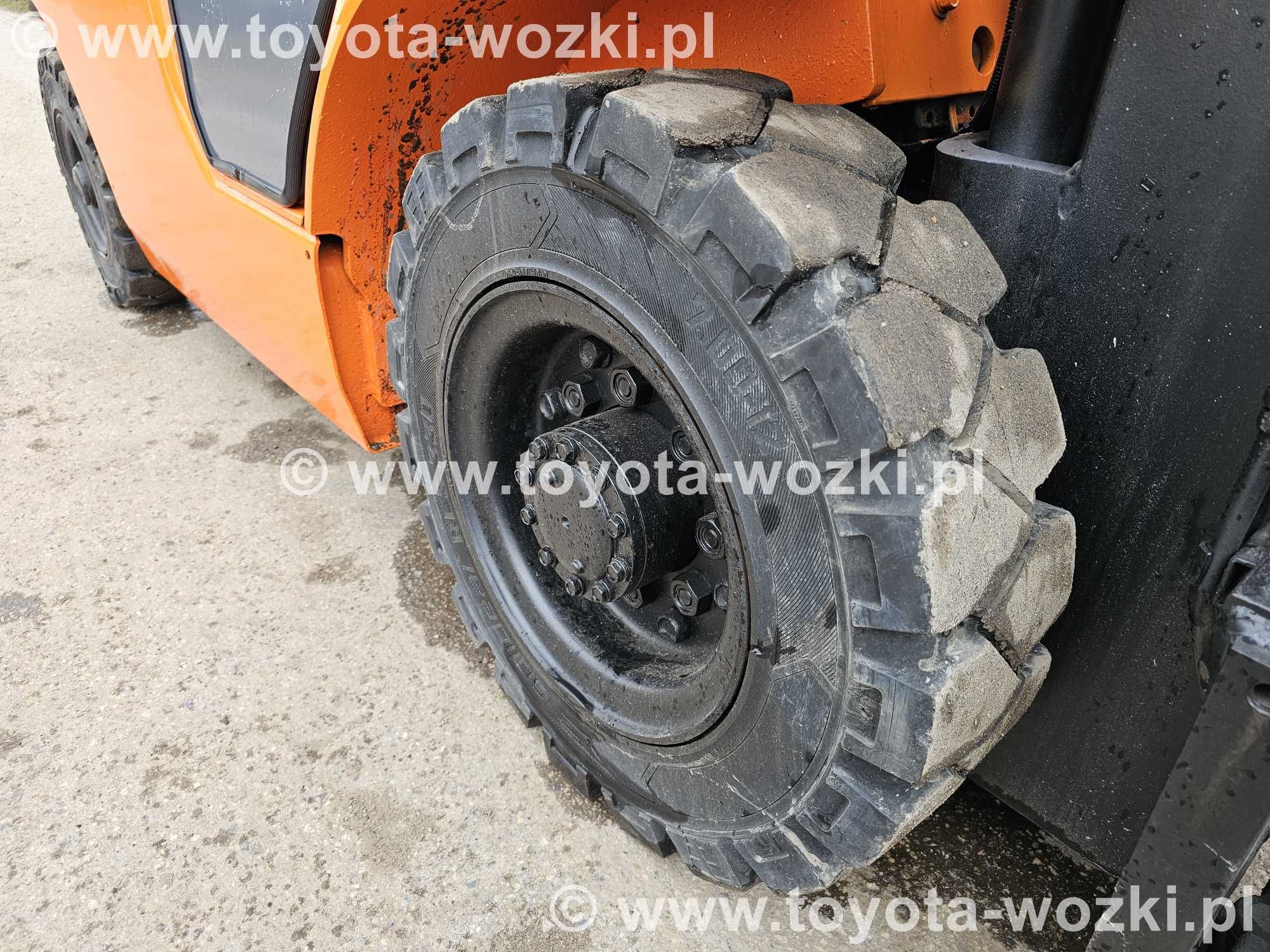 Wózek widłowy TOYOTA 7FDF25 triplex 2500 kg, TOYOTA 7FD25 widlak Linde