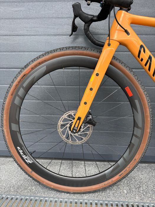 Canyon Grizl CF SL 7 eTap (S) + Rodas Zipp 303s Tubeless
