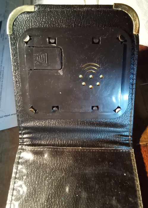 Relógio despertador digital vintage 80s de viagem Cerveja Bohemia