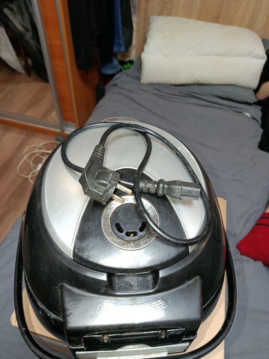 Продаю Мультиварку Полярис