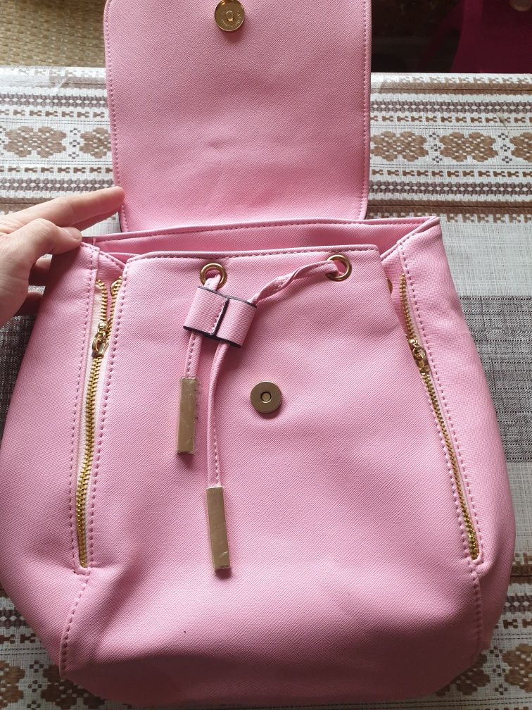 Рюкзак жіночий розовий