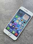 Iphone 8 kondycja 100 % 64 GB