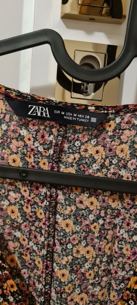 Sukienka Zara w kwiaty