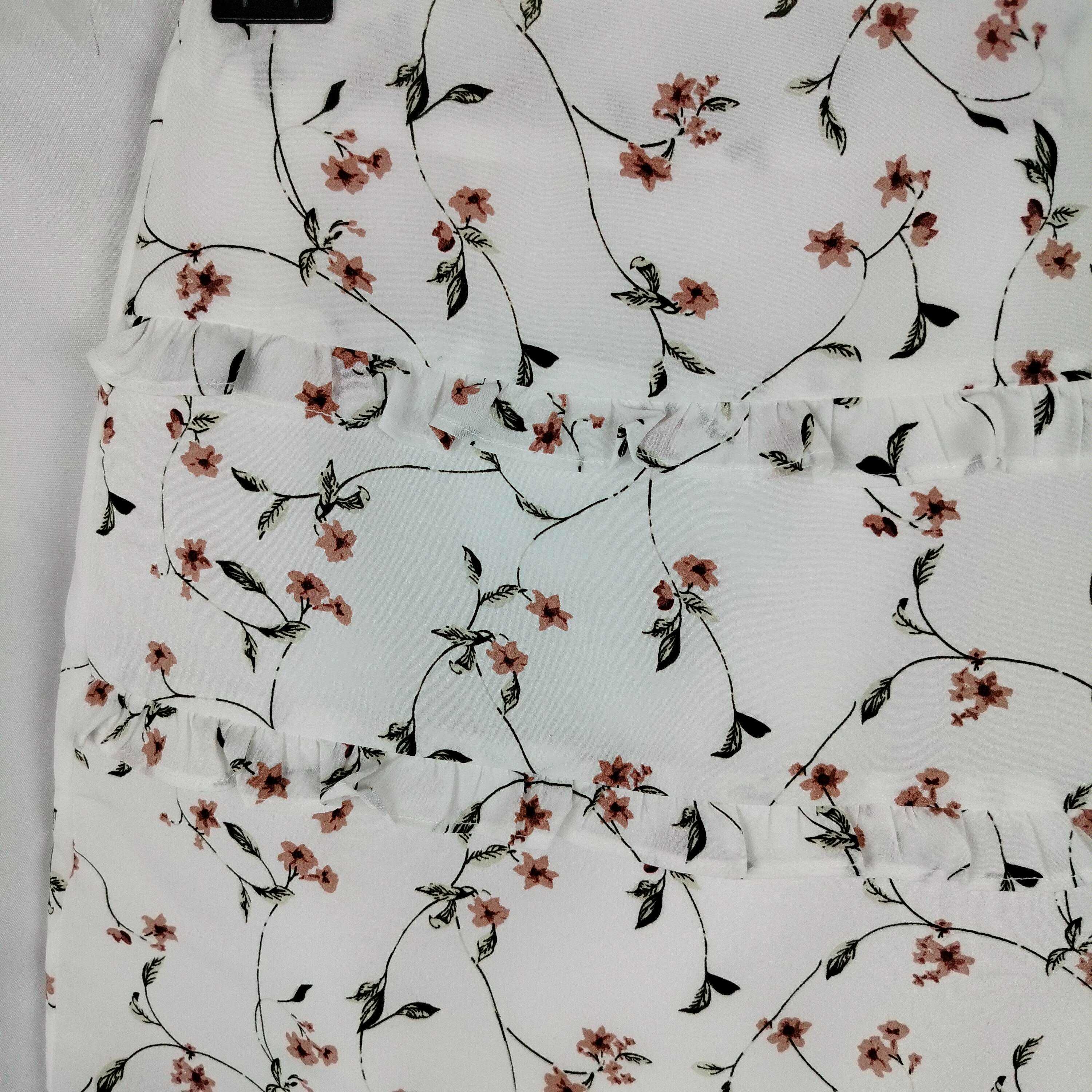 Damska krótka spódnica w rozmiarze xs 34 biała w kwiaty