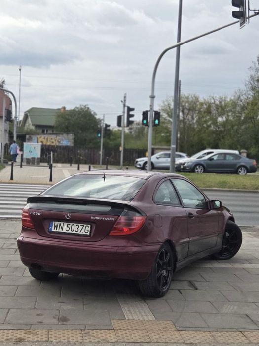 Na sprzedaż Mercedes C200 2.0 LPG/automat/nowe felgi/kompresor