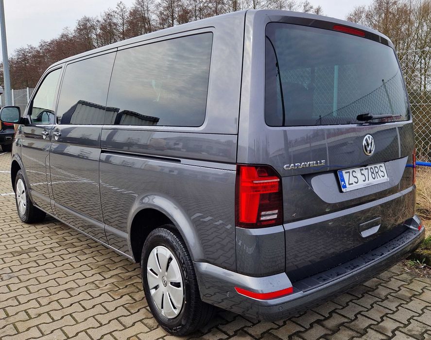 Najem Wynajem Busa 8os. Volkswagen T6.1 Caravel 23r 150KMDSG Szczecin