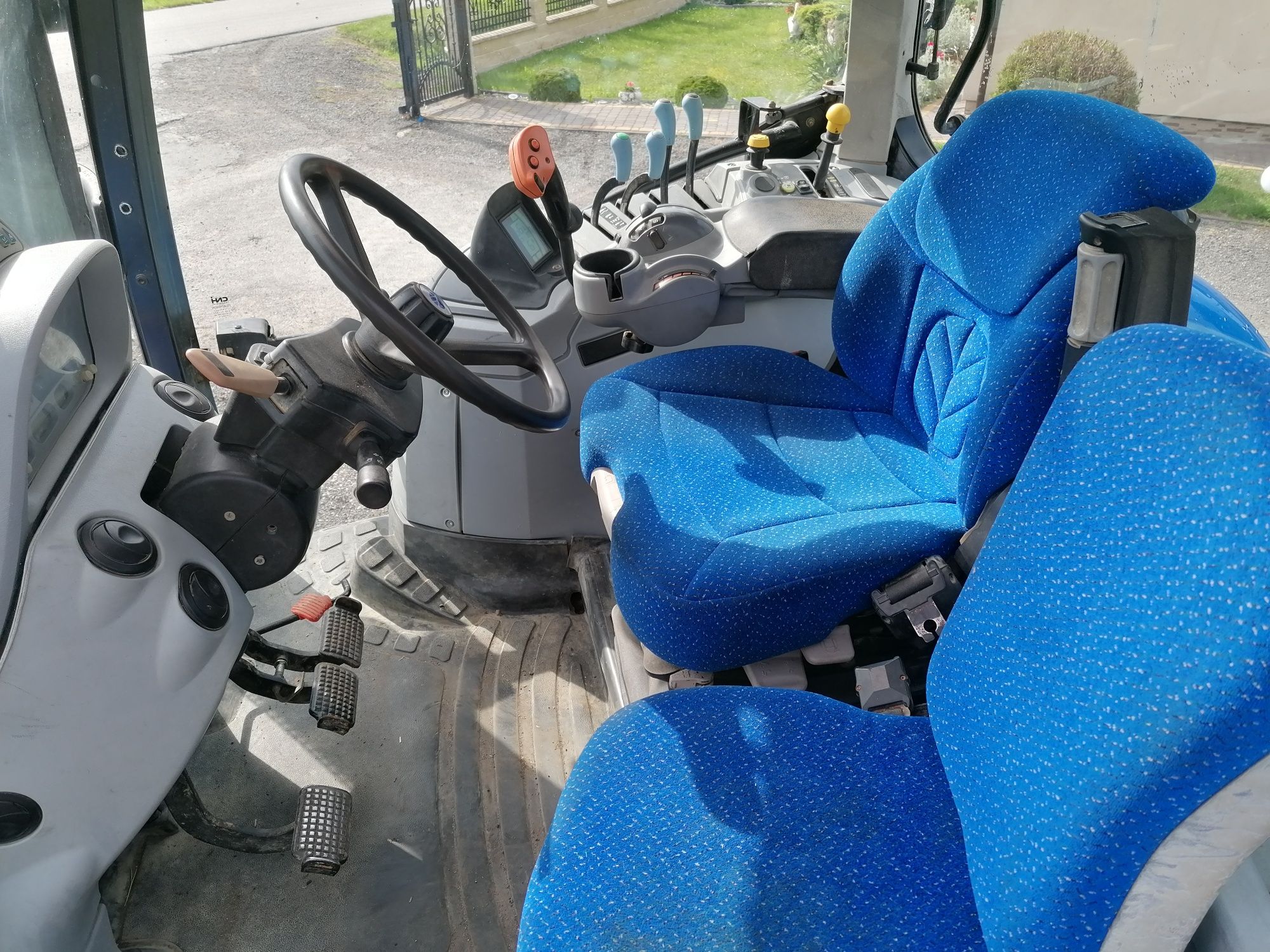 New holland t6050