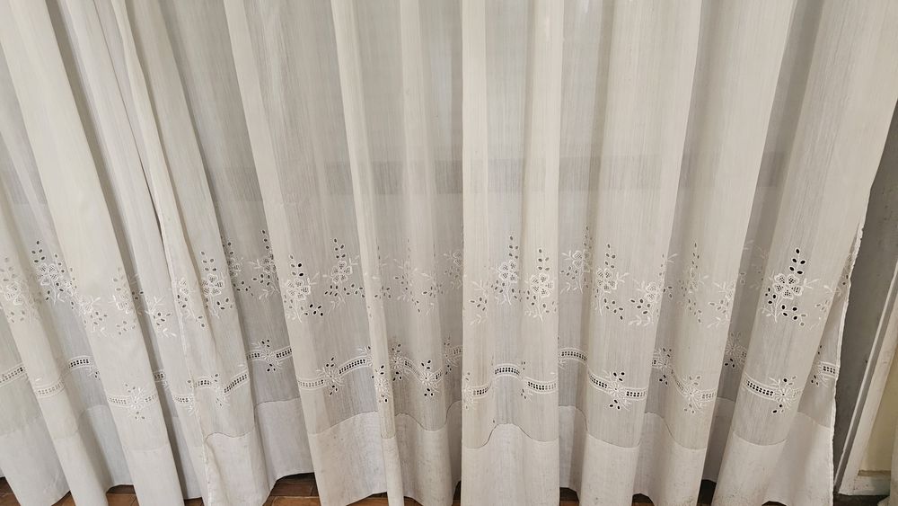 Cortinados bordados 4 módulos