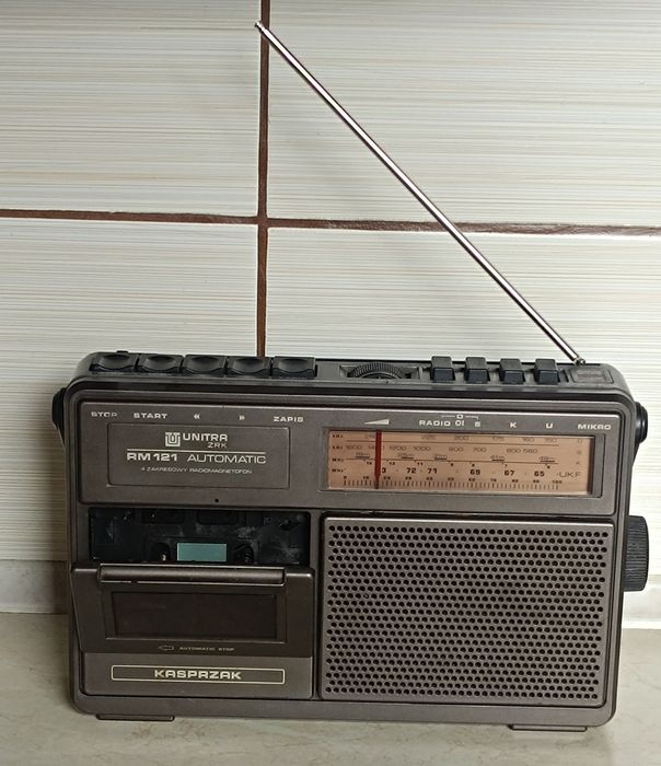 Magnetofon  + radio KASPRZAK PRL