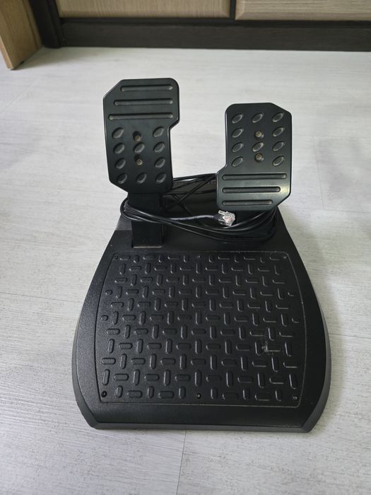 Продам Thrustmaster T150