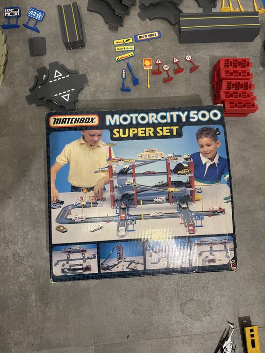 Matchbox Motorcity 500