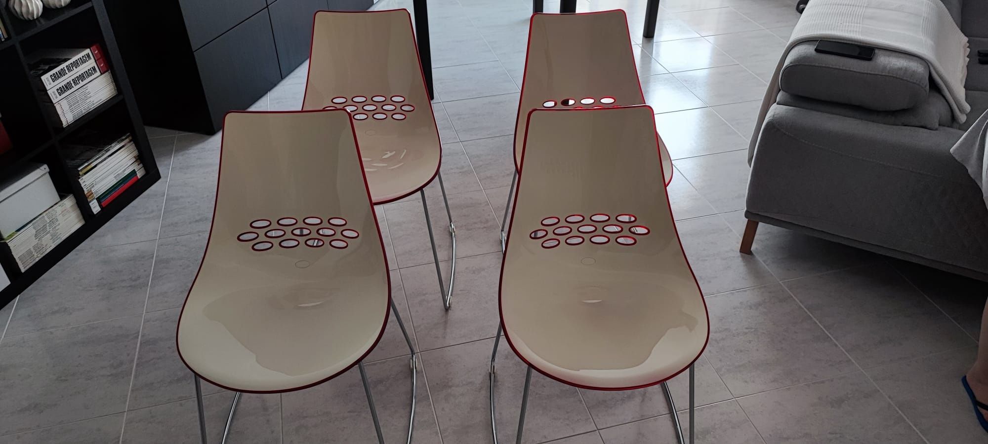 Conjunto 4 Cadeiras Caliigaris Chairs
