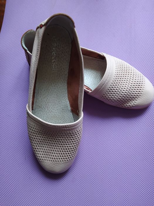 Женские мокасины