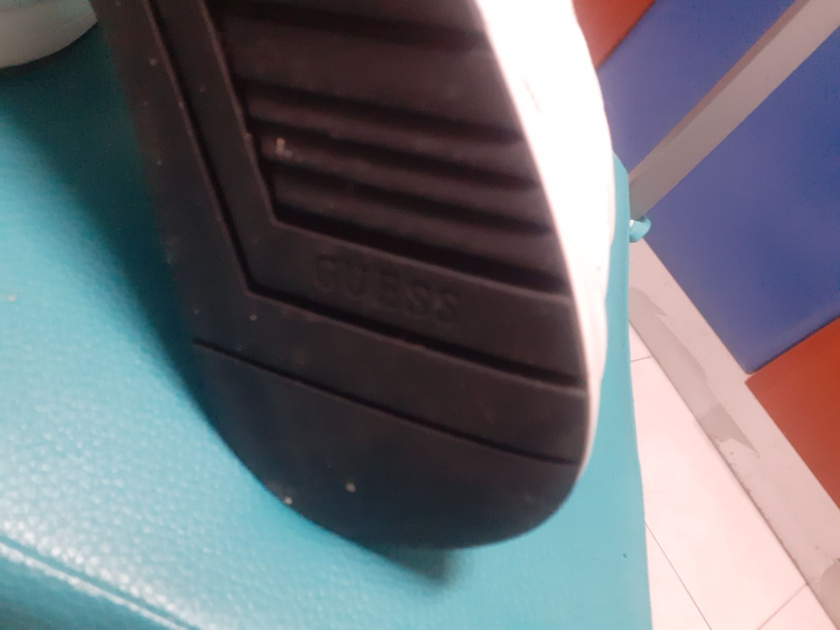 Sapatilhas da Guess brancas