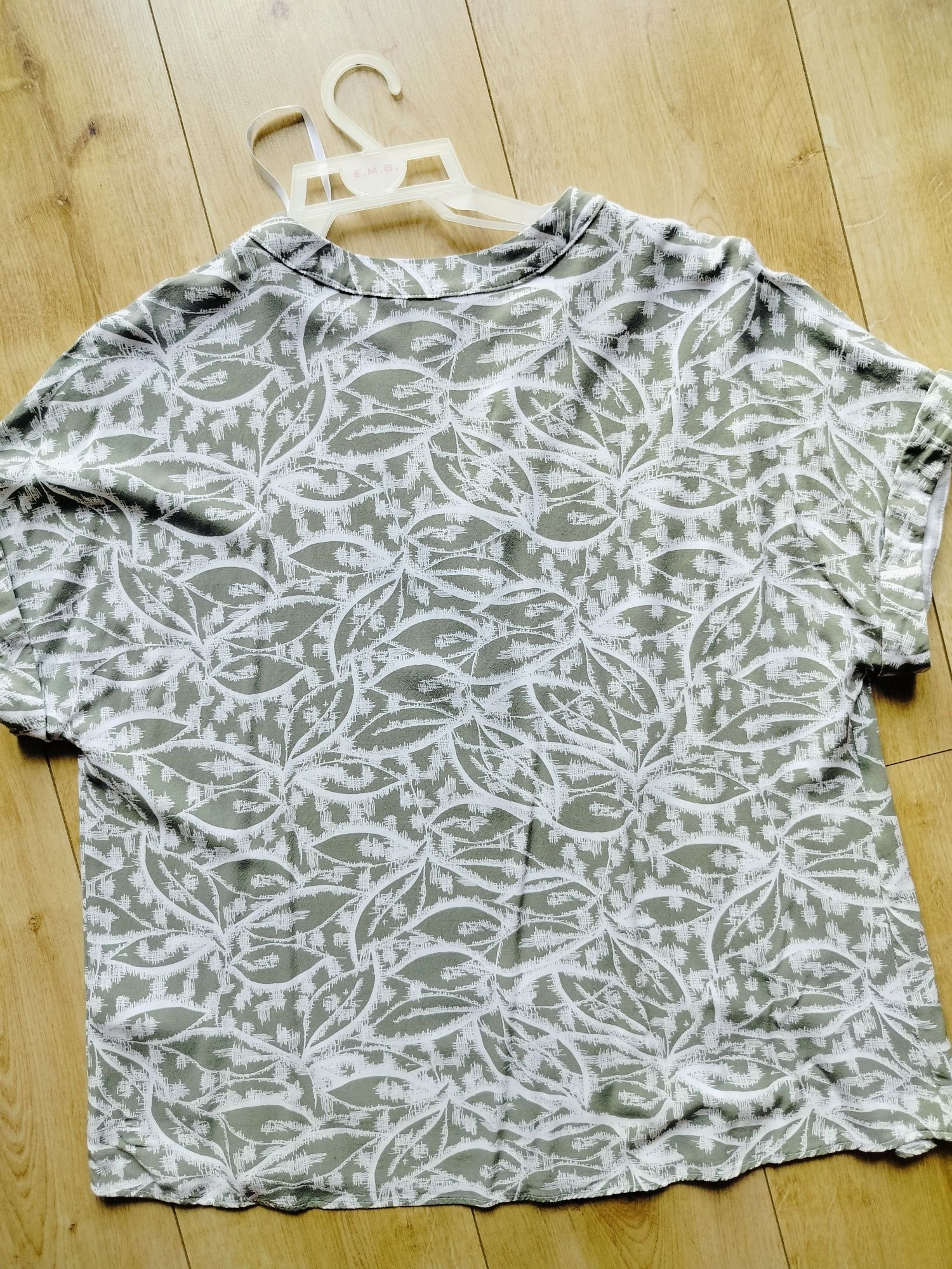 Letnia bluzeczka z wiskozy Primark 44