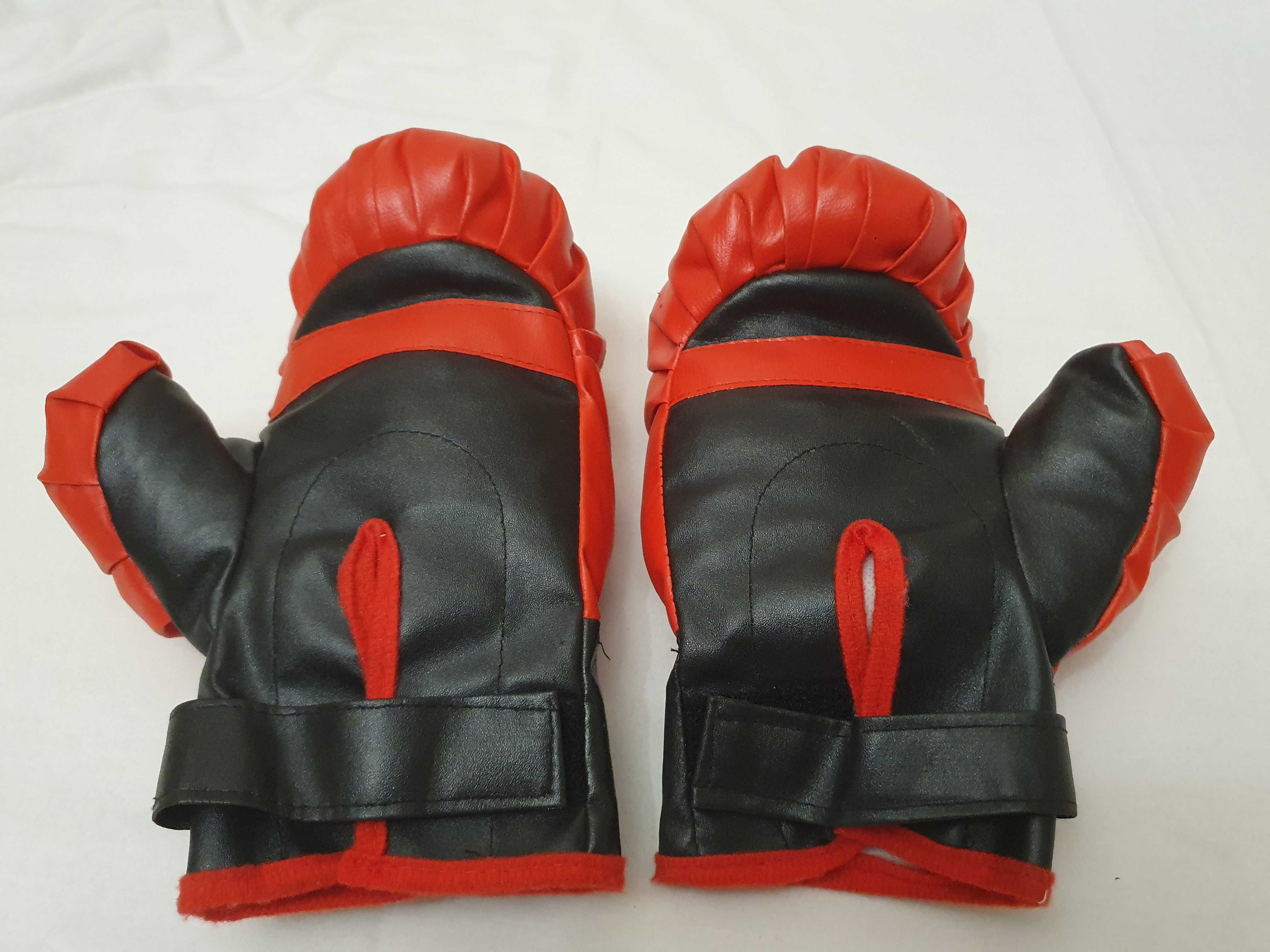 Перчатки боксерские на 10 унций