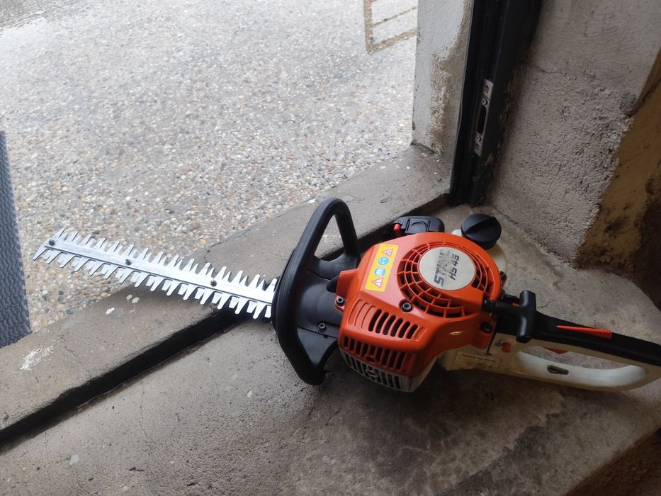 Corta sebes stihl hs45 lâmina 60 cm oportunidade!!!