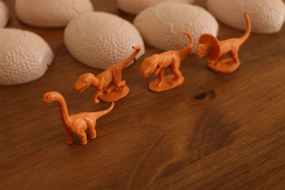 Ovos miniaturas Jurassic Park oficial
