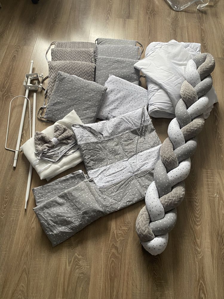 Постільний комплект для дитячого ліжечка + пеленки нові у подарунок!