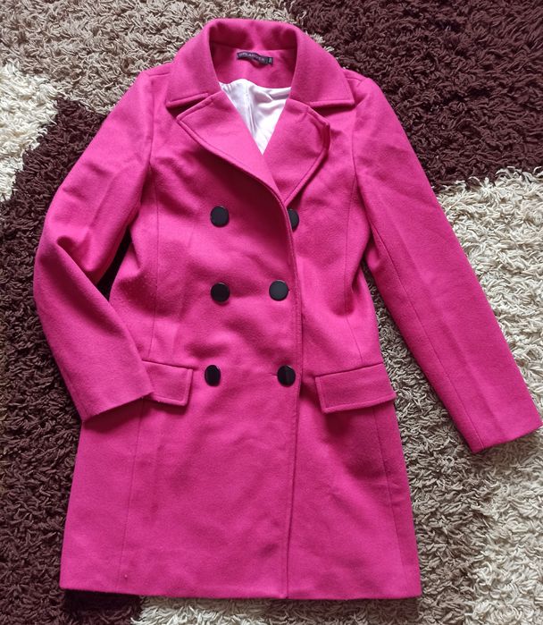 Fuksjowy różowy damski flauszowy płaszcz duże guziki r 38 M