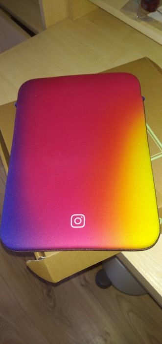 Etui na notebooka