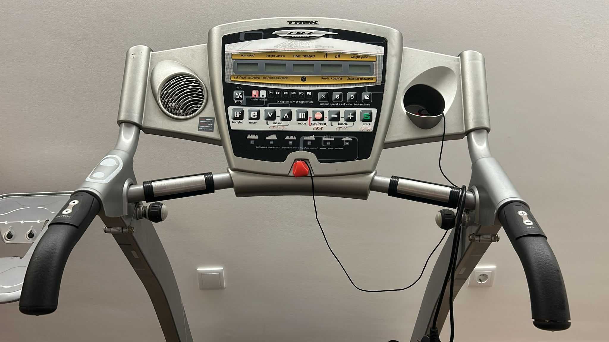 Passadeira elétrica BH Fitness Pioneer Pro Plug & Run
