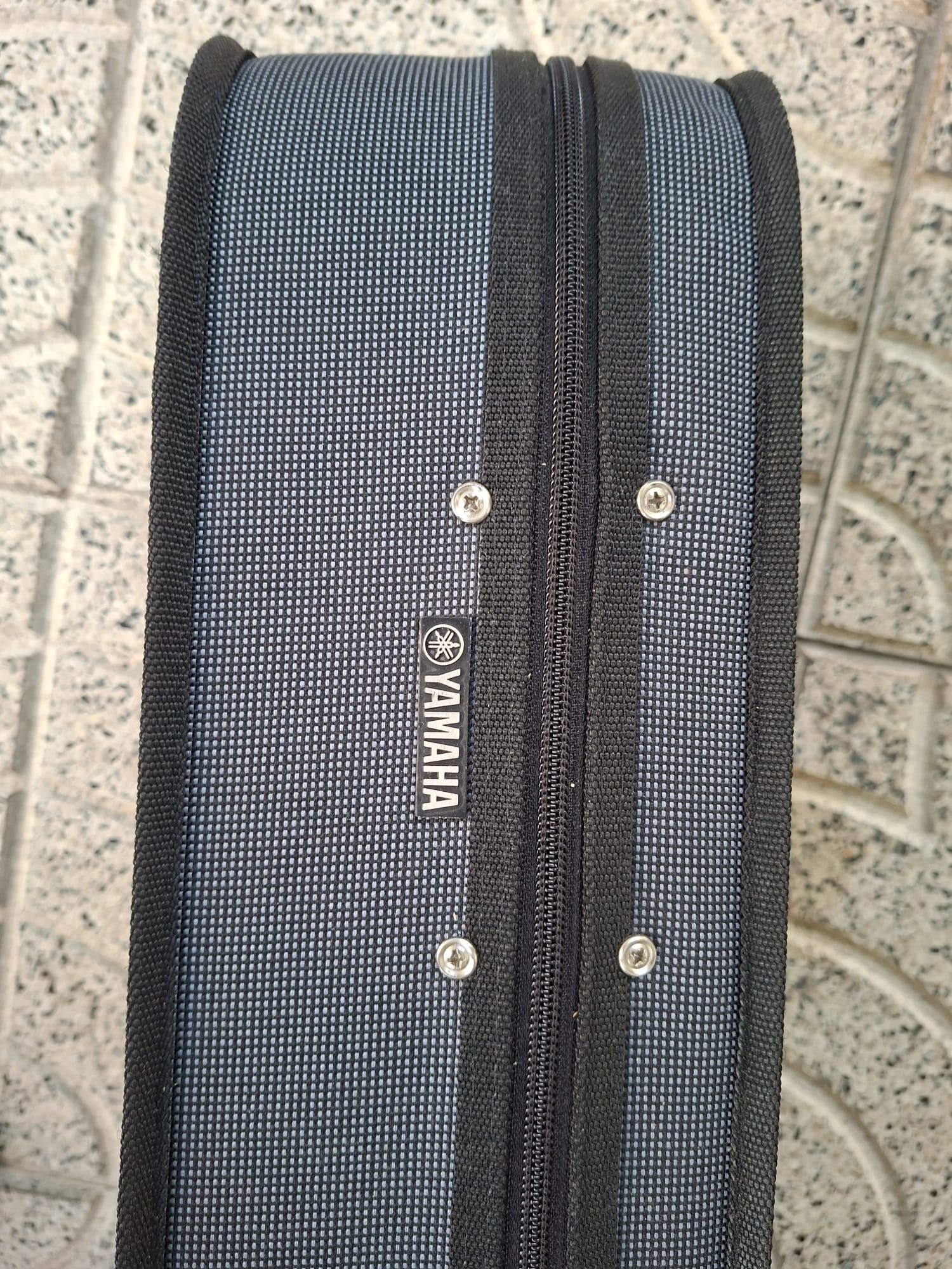 Violino Yamaha com estojo e micro