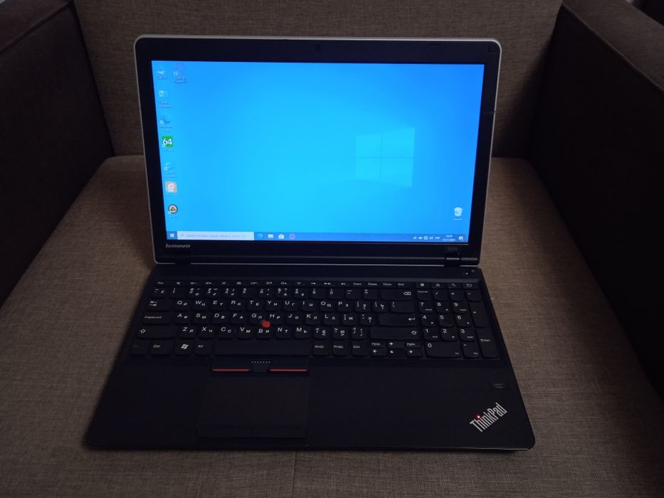 Ноутбук Lenovo ThinkPad E525,AMD A6-3410MX,4 ядра-4 пот,ram8/ssd 120gb