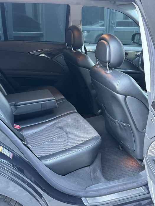 Mercedes-Benz E-Class 2004 рік W211 2.2 cdi Коробка Автомат