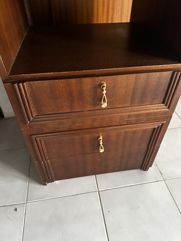 Secretaria usada